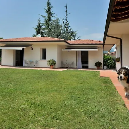 Josephine San Felice del Benaco
