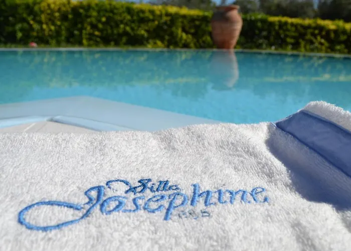Josephine 4* San Felice del Benaco